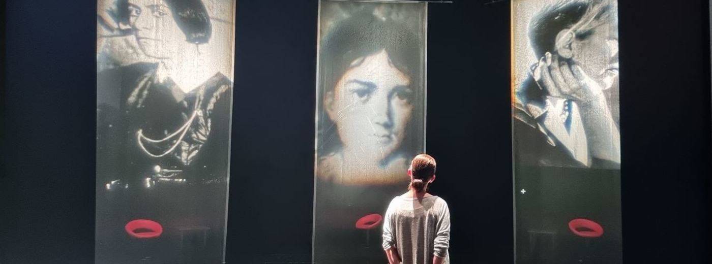 "Drei Frauen aus Deutschland" Lichtdesignerin Birte Horst im Theater Trier 2021 Foto: Ann-Kathrin Kramer